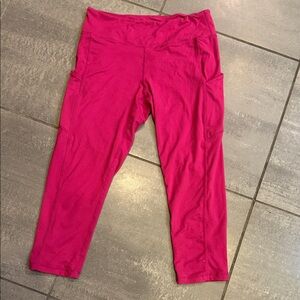 Grace & Lace Hot  Pink capri Leggings Small